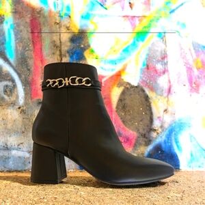 Chain Ankle Bootie - Square Toe Size 6